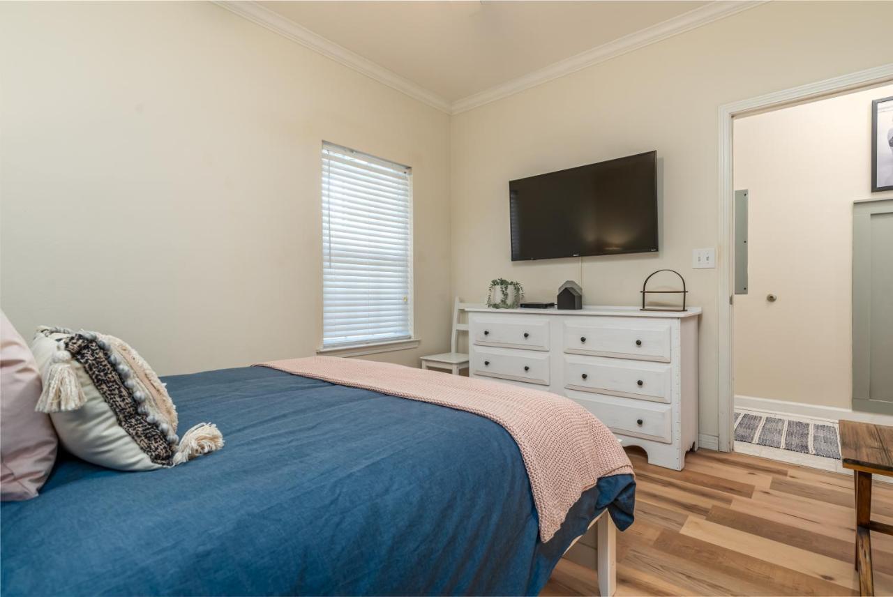 Rambl One - Gulf Facing - Beach Club Amenities Including Two Pools And A Boardwalk! Recently Remodeled And Refurnished Condo Dauphin Island Exterior photo